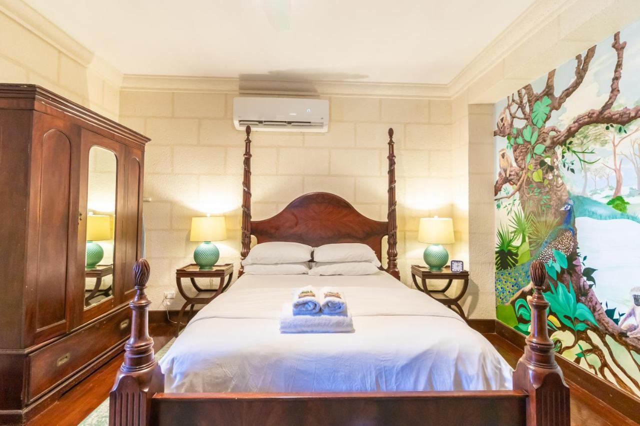 Sweetfield Manor Hotell Bridgetown Exteriör bild