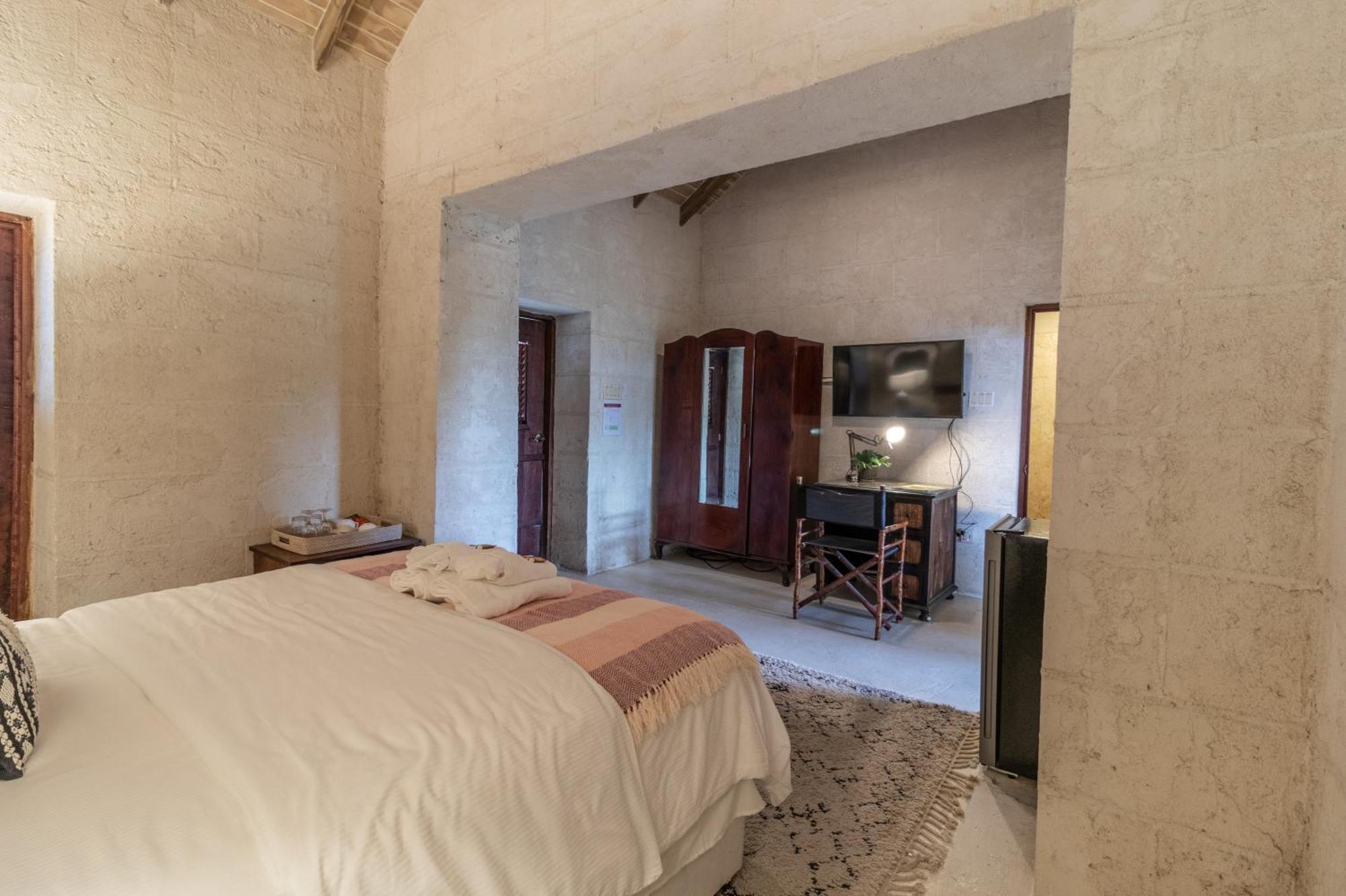 Sweetfield Manor Hotell Bridgetown Exteriör bild